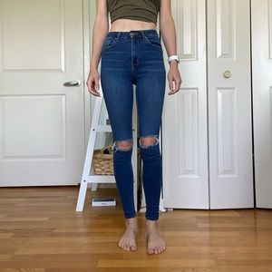 High waisted skinny jeans